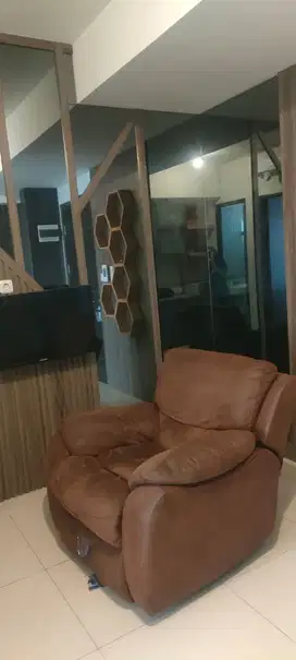 1 BR Ada Ruang Tamu Apartemen Klaska Residence