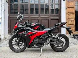 Honda CBR 150 thun 2019 pajak panjang mesin halus jozz siap gas gan.
