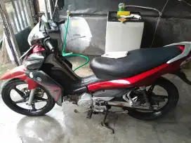 Jual motor bekas masih layak pakai