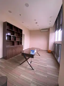 Perkantoran Bagus GP Plaza dapat luas 900an sqm, Furnished siap pakai