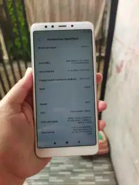 Redmi 5 ram 4/32gb