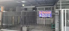 Rumah 2 Tingkat, Dekat Bandara Soekarno Hatta, Jalanan bisa 3 Mobil