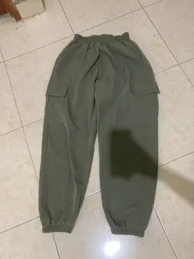 Jogger Cargo Pants Tebal