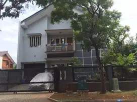 DIJUAL RUMAH 5 KAMAR TIDUR PUSPITA LOKA BSD