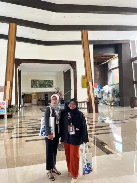 Mencari pekerjaan sebagai admin / admin social media