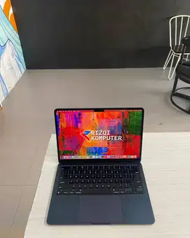 Macbook Air M2 2022 Apple M2 8 Core Ram 16GB SSD 512GB