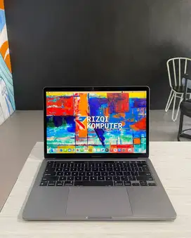 MacBook Pro Touchbar M2 2022 Apple M2 8 Core Ram 16GB SSD 512GB