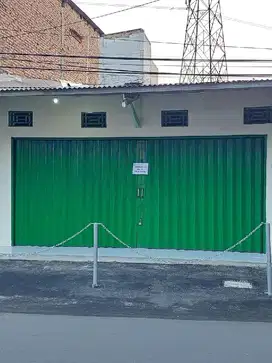 Ruko Strategis Ramai Pinggir Jalan RW Binong Lubang Buaya Jakarta Tim