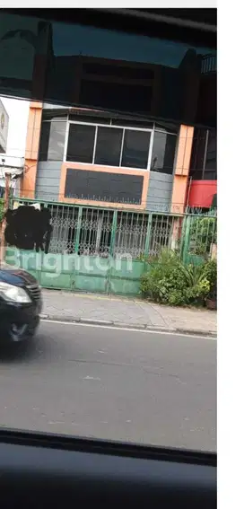 RUKO STRATEGIS DEPAN JALAN RAYA COCOK UNTUK USAHA DAN KANTOR