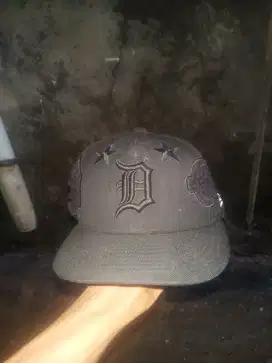 topi new era detroit bisa tt/bt hp setara