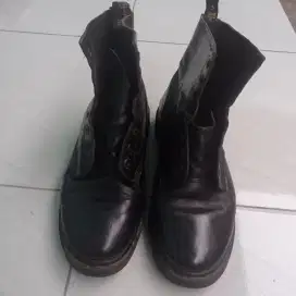 Jual sepatu dr martens original england