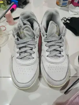 SEPATU ADIDAS CLOUD