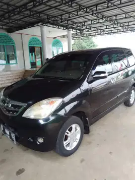 Daihatsu Xenia 2010 Bensin