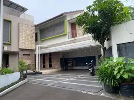 Dijual Rumah lengkap kolam renang Kebagusan Jakarta selatan