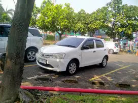 TOYOTA ETIOS JX 2013