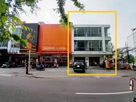 Sewa Ruko Gandeng, Luas 423m2 di Tebet Barat Raya, Jakarta Selatan