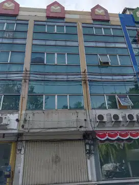 Disewakan Ruko Ex Indomaret di Jl. Enggano, Tanjung Priok
