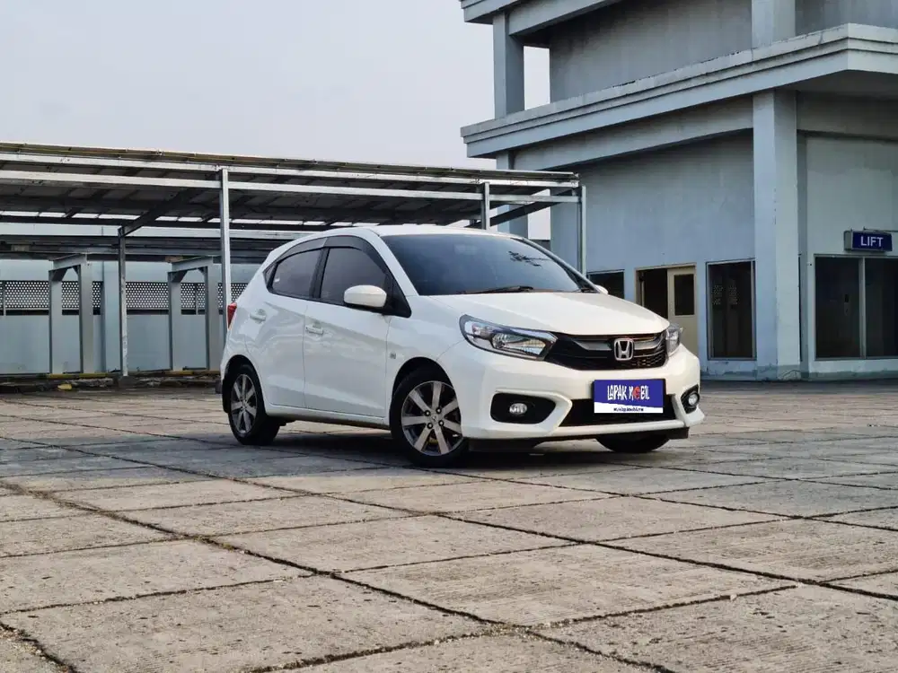 Good Condition !!! Honda Brio Satya 1.2 E Matic AT 2020 Putih KM 9RB