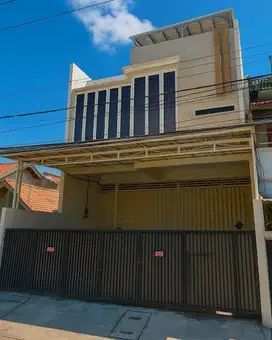 Ruko Karang Empat Besar  STRATEGIS, SIAP PAKAI, ROW JALAN 3 MOBIL