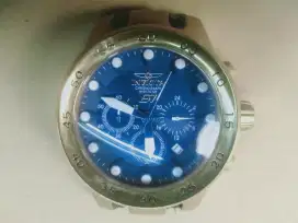 Jam tangan pria Invicta