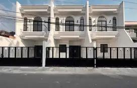 For Sale Brand New American Style House Area Jatinegara Jakarta Timur