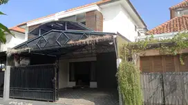 Dijual Rumah di Badak Sari Renon