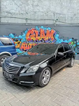 Mercedes-Benz E300 2011 Bensin