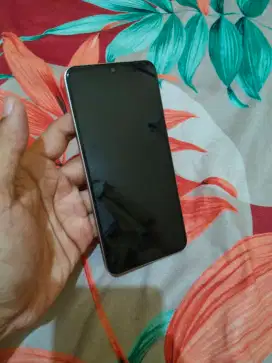 Vivo V25e gold 8_256 HP dosbook mulus normal bs tt