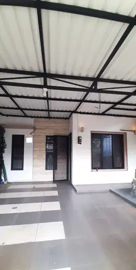 Rumah CANTIK  2 lantai di NUSALOKA , BSD - Furnished
