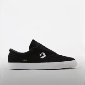 Converse Llopez size 43
Kondisi used lengkap box.