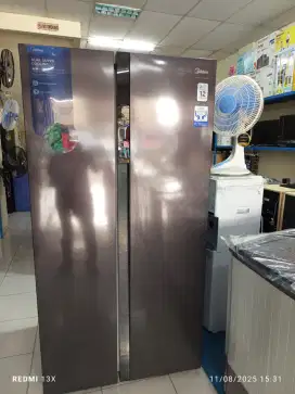 Kulkas side by side midea