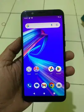 Asus Zenfone max pro m1 ram 4/64 gb