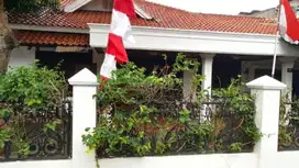 Rumah siap huni dengan lahan luas di Cipete Jaksel