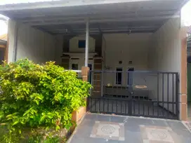 Miliki Rumah di Bulevar hijau bekasi kota siap huni c0292
