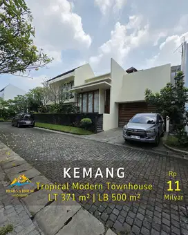 Modern Tropical Townhouse di kemang Jakarta Selatan