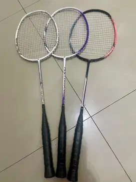 Raket Badminton