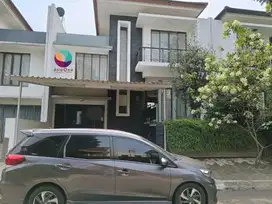 Disewakan cepat rumah strategis siap huni di mahogani residence