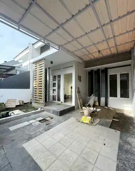 LANGKA! Rumah Bunga Bunga Dekat Suhat Kota Malang