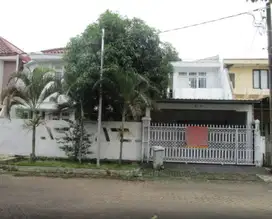 RUMAH DI PERUMAHAN ERAMAS 2000, CAKUNG, JAKARTA TIMUR