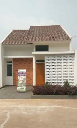 Rumah minimalis modern bebas macet dan banjir strategis jakarta