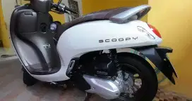 HONDA SCOOPY PRESTIGE CBS 2023
