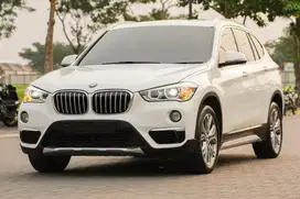 Idaman Keluarga! BMW X1 XLine 2019 Panoramic White 320i c200 a200