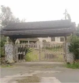 Di jual rumah dengan tanah Luas di cianjur