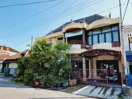 Rumah Nyaman 2 Lt Akses Lebar