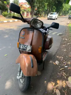 Vespa PX Tahun 83