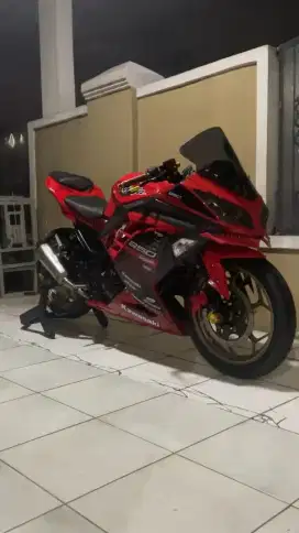 ninja 250 fi 2014 merah mulus orisinil km 11 rb rendah mesin bagus