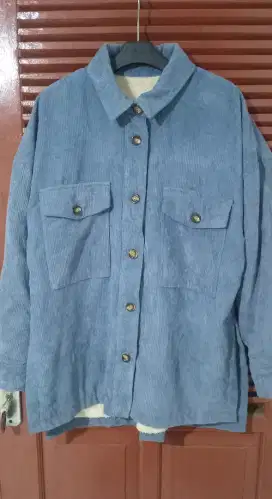 Dijual. Jaket bahan kordu daleman serva