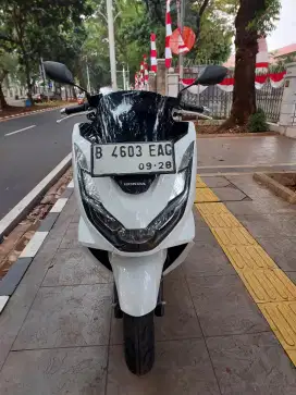 DP MINIM 2.500 CASH KREDIT HONDA PCX 160 CBS ISS THN 2023 PAJAK IDUP