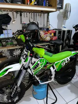MOTOR MINI TRIL