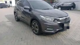 Jual Santai HRV 1.5 SE tahun 2019 warna abu2 metalik